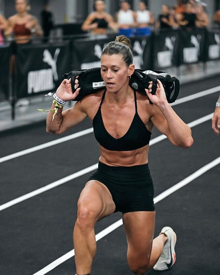 Coach Sara Dehm